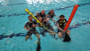 Neem deel aan een Scuba Skills Update cursus om je duikvaardigheden te vernieuwen. Ideaal voor duikers die een tijdje niet hebben gedoken.