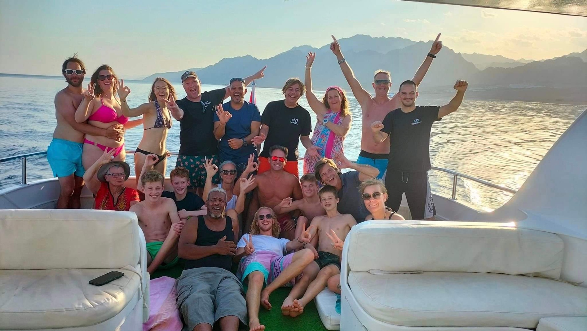 Ga mee op Expeditie Dahab met Het Duikhuis en ontdek de adembenemende onderwaterwereld van de Rode Zee. Perfect voor avontuurlijke duikers die op zoek zijn naar een unieke ervaring.